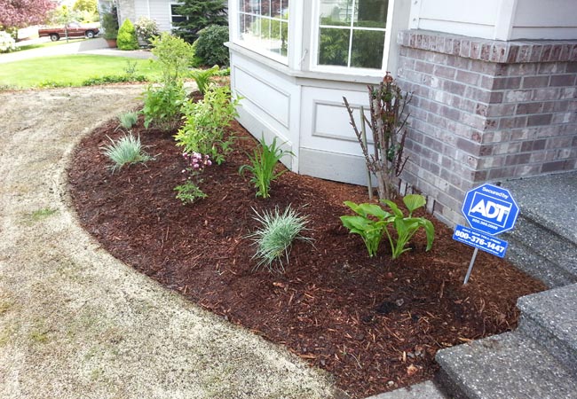 Mulch Installation in Floyds Knobs example 2
